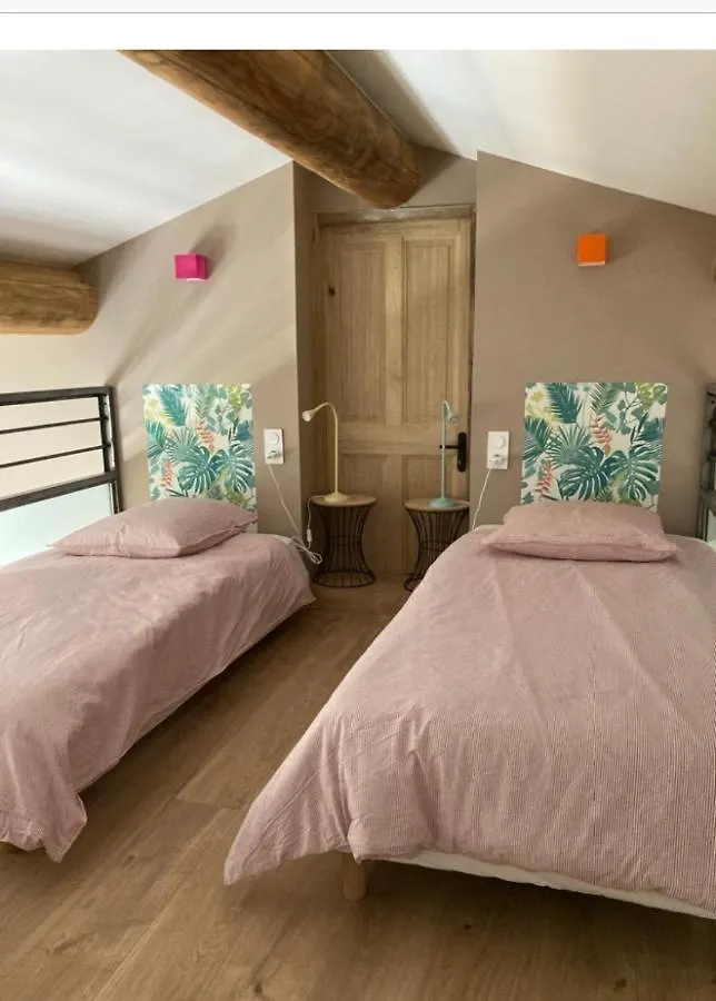 Bed and Breakfast Mas Galinette Saint-Andiol 0*,