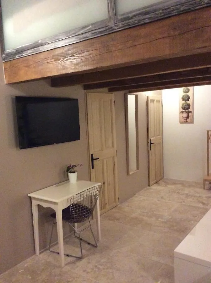 Bed and Breakfast Mas Galinette Saint-Andiol