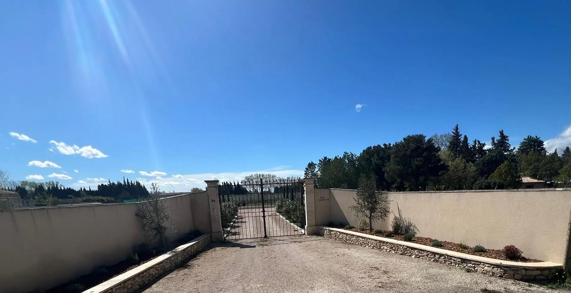 Bed and Breakfast Mas Galinette Saint-Andiol 0*,  Francia